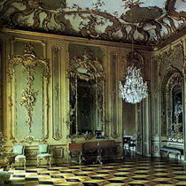 Интерьер зала в стиле рококо